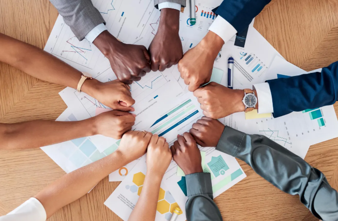 5 Key Benefits of Diverse Teams in Financial Organizations